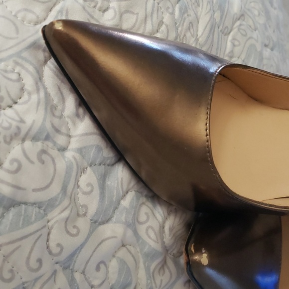 Shoes - Picture 4 of 5